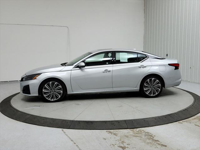 used 2023 Nissan Altima car, priced at $23,911