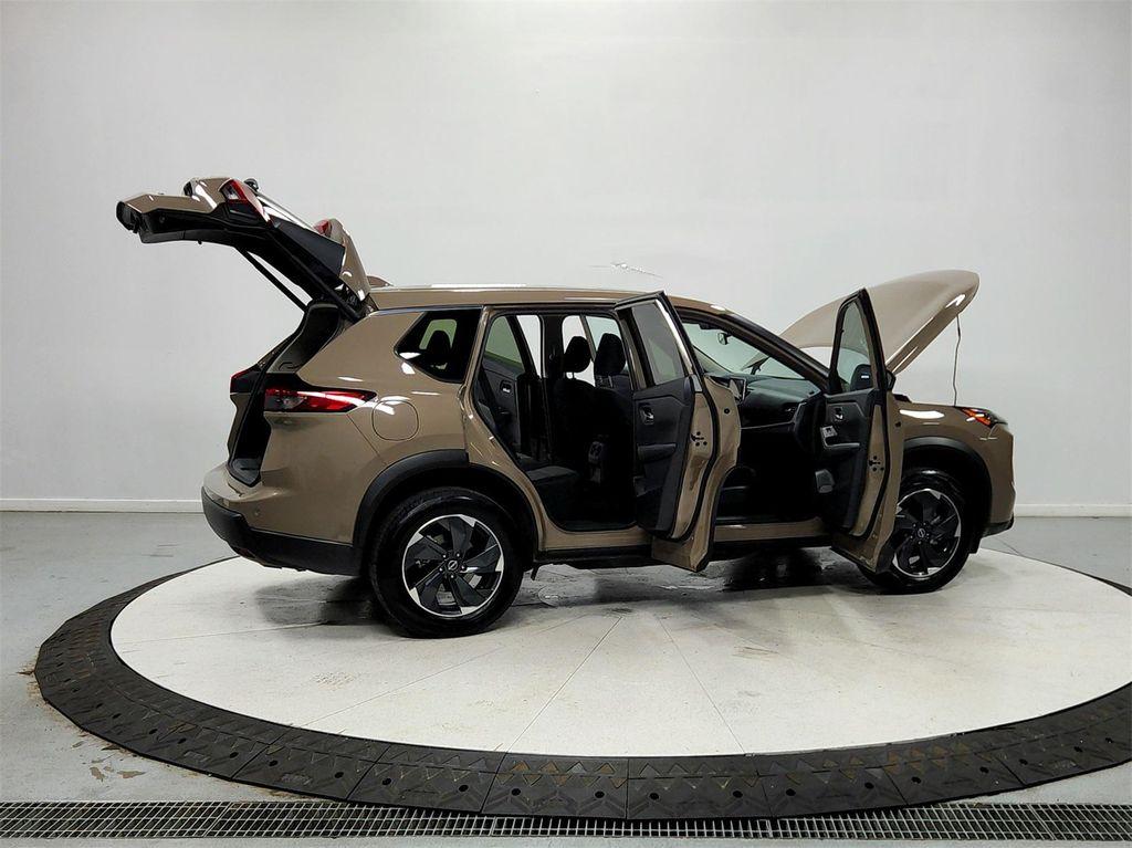 used 2024 Nissan Rogue car, priced at $22,904