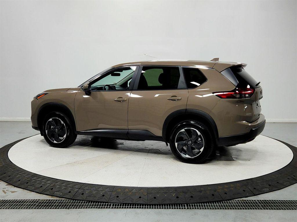 used 2024 Nissan Rogue car, priced at $22,904