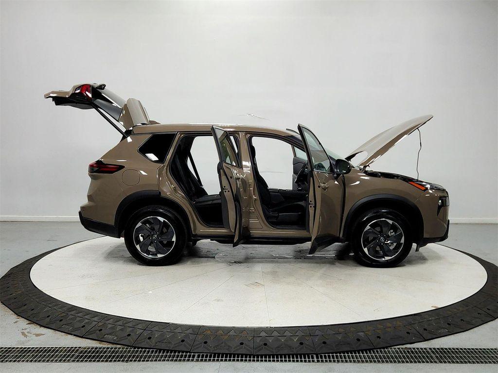 used 2024 Nissan Rogue car, priced at $22,904