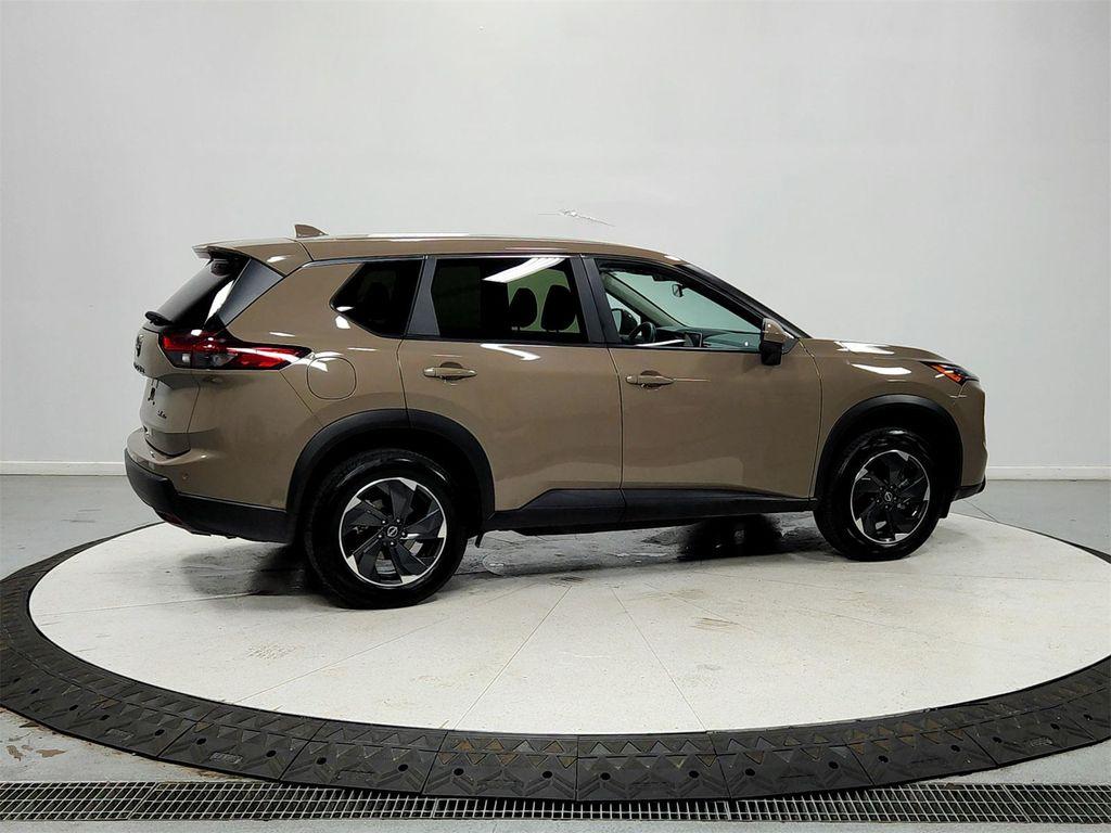 used 2024 Nissan Rogue car, priced at $22,904