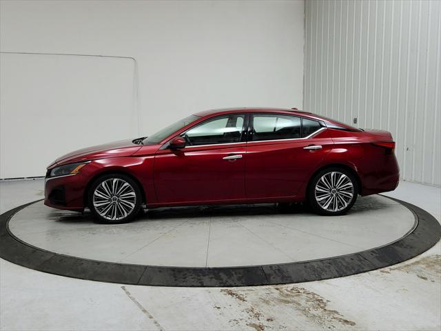used 2023 Nissan Altima car, priced at $23,946