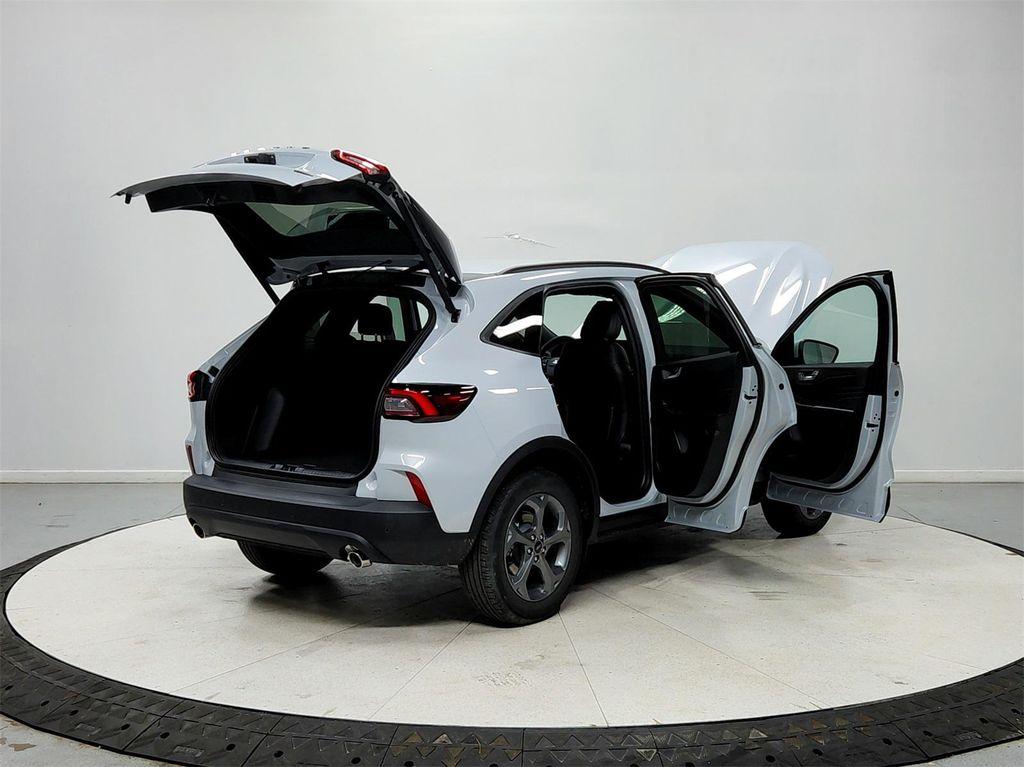 new 2026 Ford Escape car, priced at $33,559