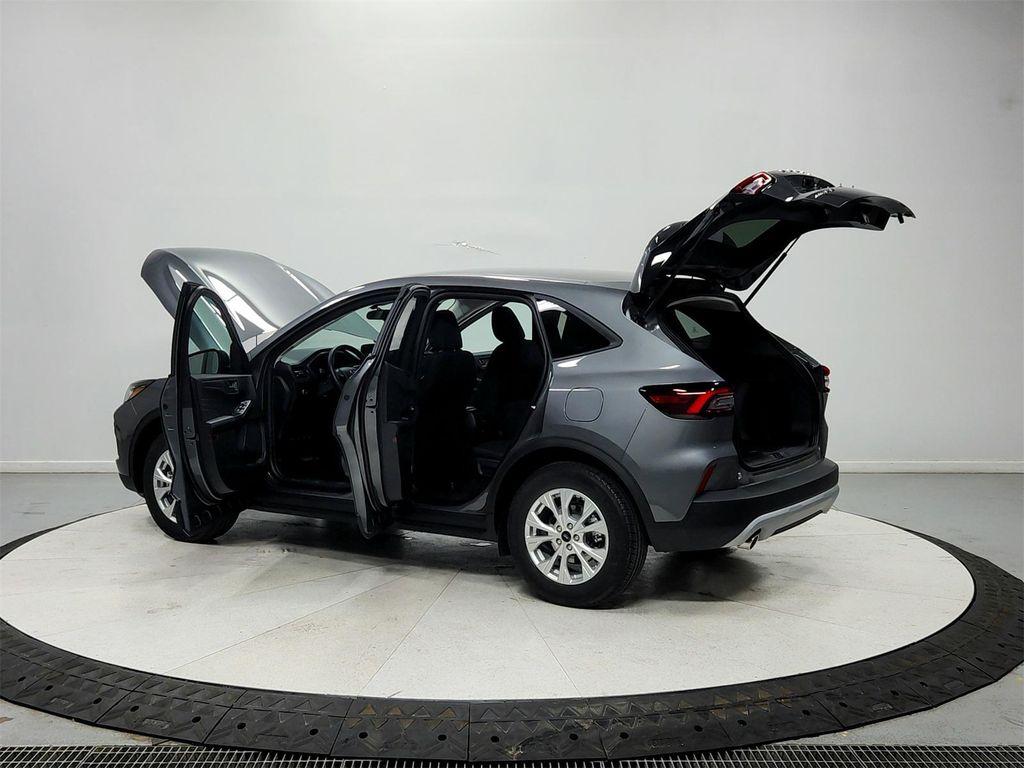 new 2026 Ford Escape car, priced at $29,551