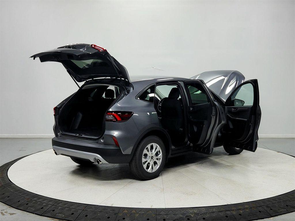 new 2026 Ford Escape car, priced at $29,551