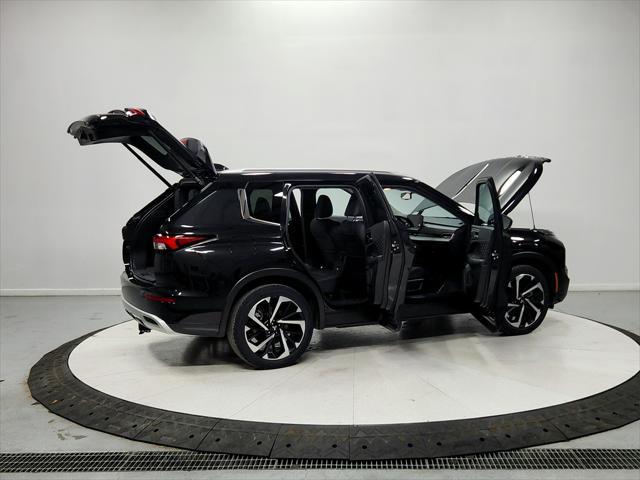 used 2024 Mitsubishi Outlander car, priced at $30,757