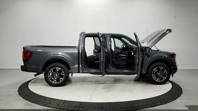 new 2025 Ford F-150 car, priced at $42,077