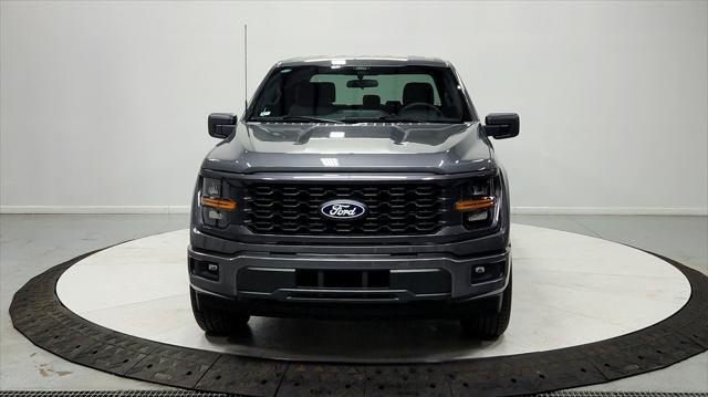 new 2025 Ford F-150 car, priced at $42,077