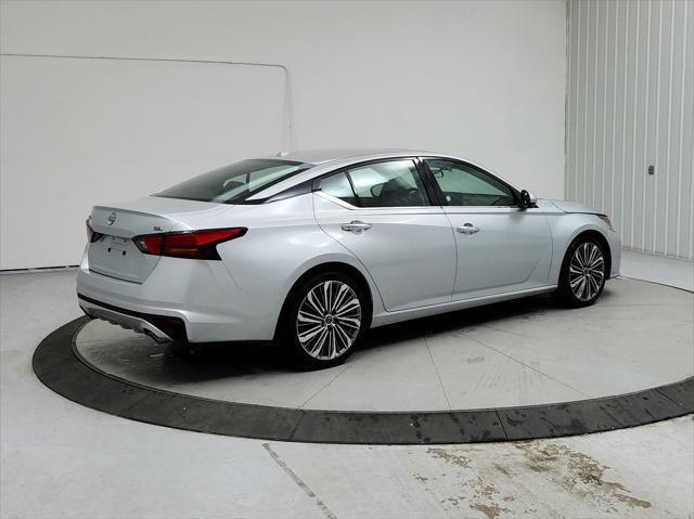 used 2023 Nissan Altima car, priced at $24,265
