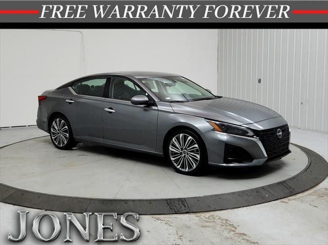 used 2023 Nissan Altima car, priced at $23,987