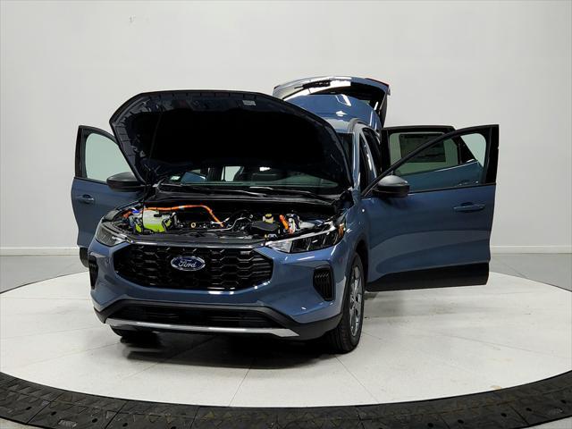 new 2025 Ford Escape car, priced at $33,675