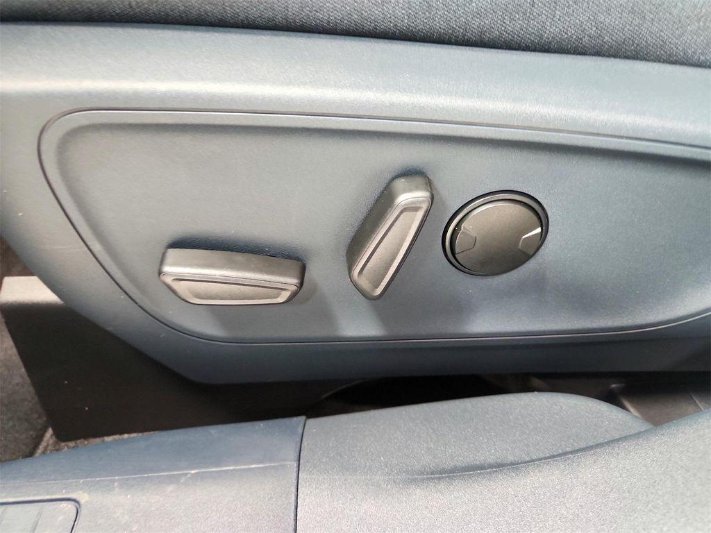 new 2025 Ford Maverick car, priced at $33,376