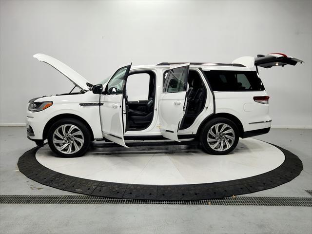 used 2022 Lincoln Navigator car, priced at $55,320