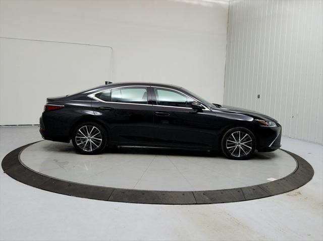 used 2022 Lexus ES 350 car, priced at $36,132