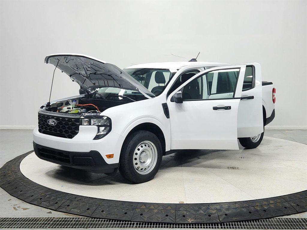 new 2025 Ford Maverick car, priced at $31,023