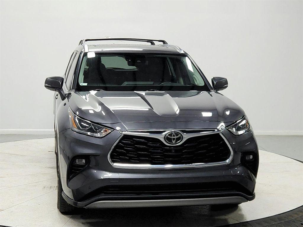 used 2020 Toyota Highlander car, priced at $28,240