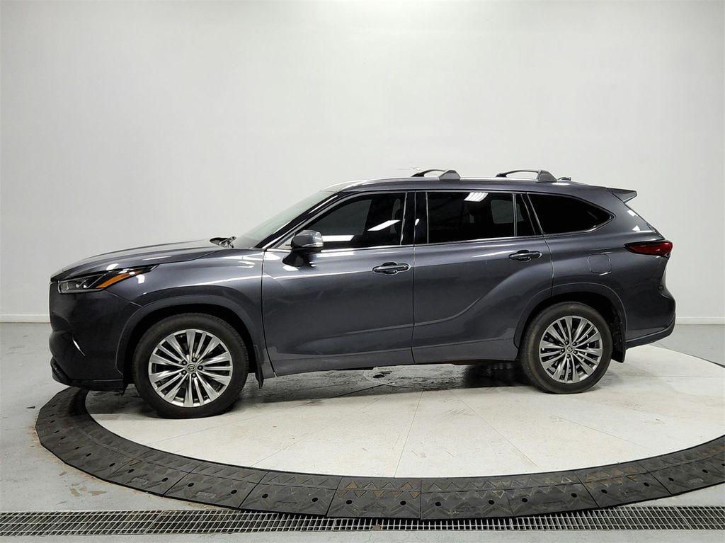 used 2020 Toyota Highlander car, priced at $28,240