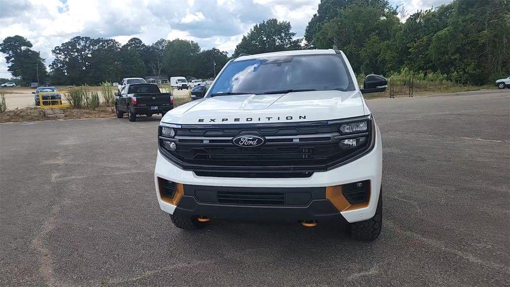 new 2025 Ford Expedition car, priced at $81,323