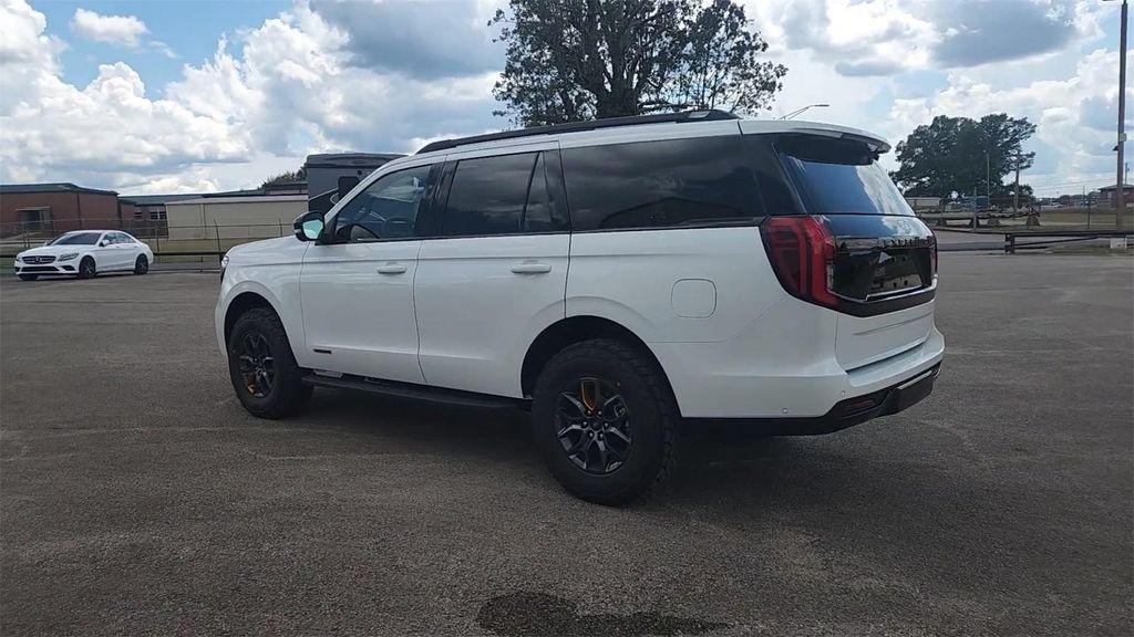 new 2025 Ford Expedition car, priced at $81,323