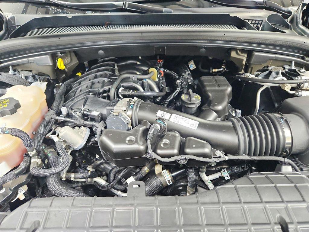 used 2024 Jeep Grand Cherokee car, priced at $29,981