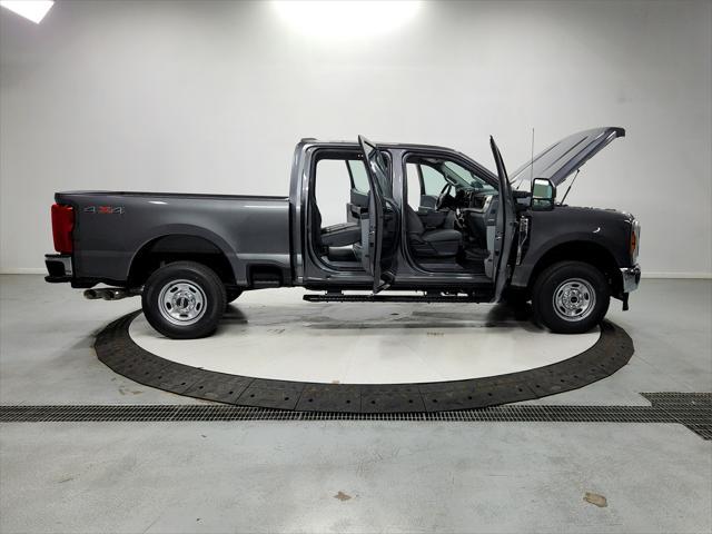 new 2025 Ford F-250 car, priced at $60,661
