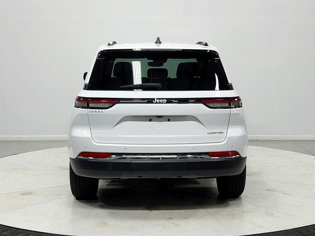 used 2024 Jeep Grand Cherokee car, priced at $32,649