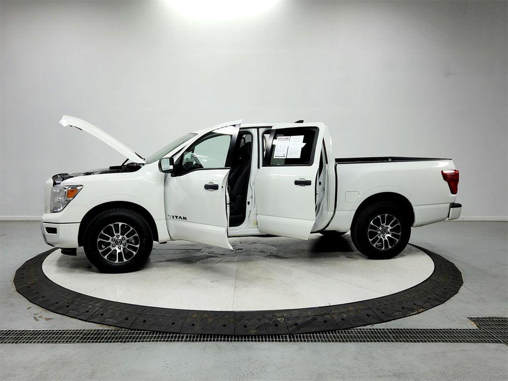 used 2023 Nissan Titan car, priced at $28,332