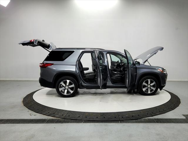 used 2020 Chevrolet Traverse car, priced at $18,423