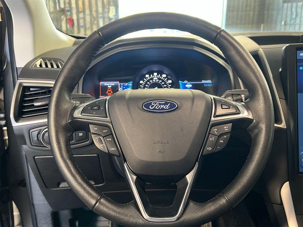 used 2024 Ford Edge car, priced at $23,155