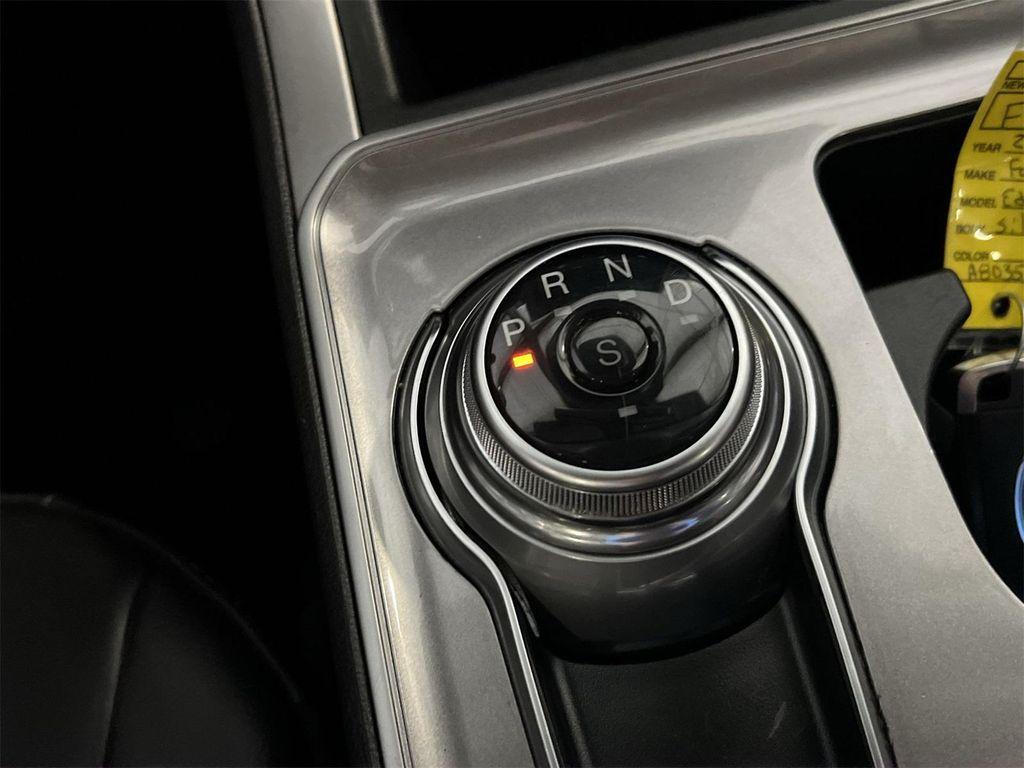used 2024 Ford Edge car, priced at $23,155