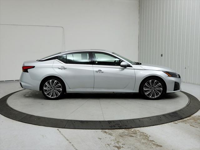 used 2023 Nissan Altima car, priced at $23,979