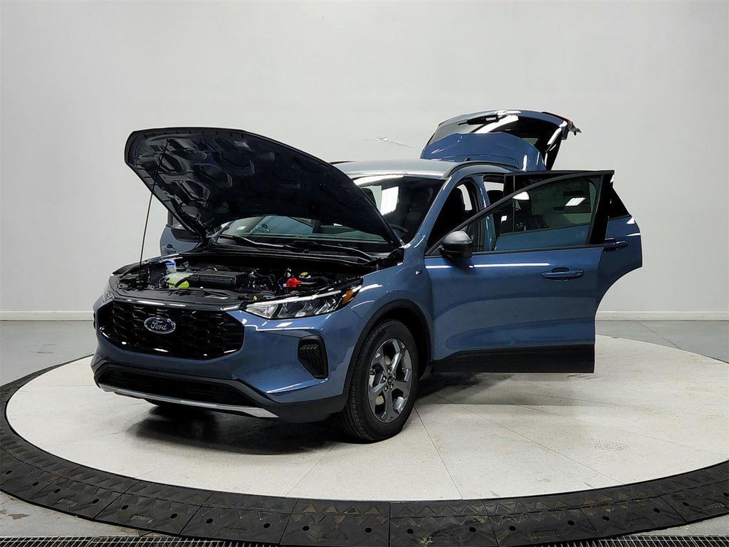 new 2026 Ford Escape car, priced at $33,166