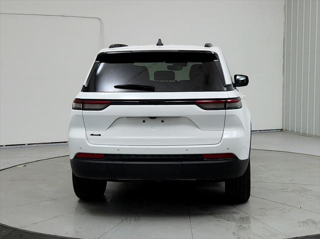 used 2023 Jeep Grand Cherokee car, priced at $33,470