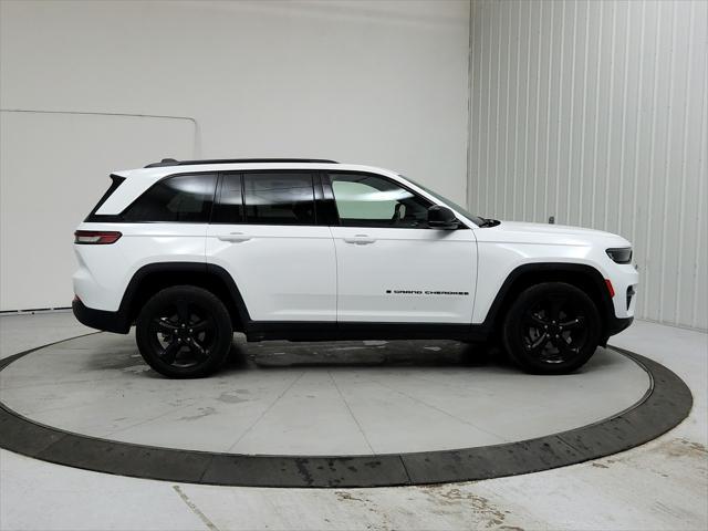 used 2023 Jeep Grand Cherokee car, priced at $33,470