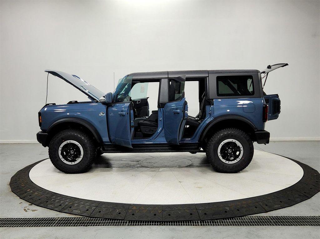 new 2025 Ford Bronco car, priced at $55,320
