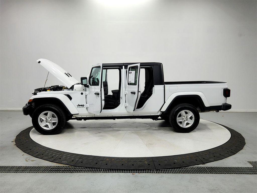 used 2023 Jeep Gladiator car, priced at $28,889