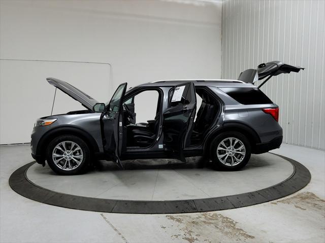 used 2024 Ford Explorer car, priced at $29,998