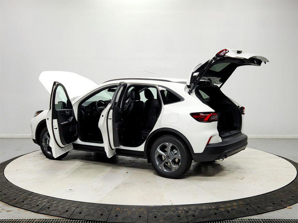 new 2026 Ford Escape car, priced at $32,631