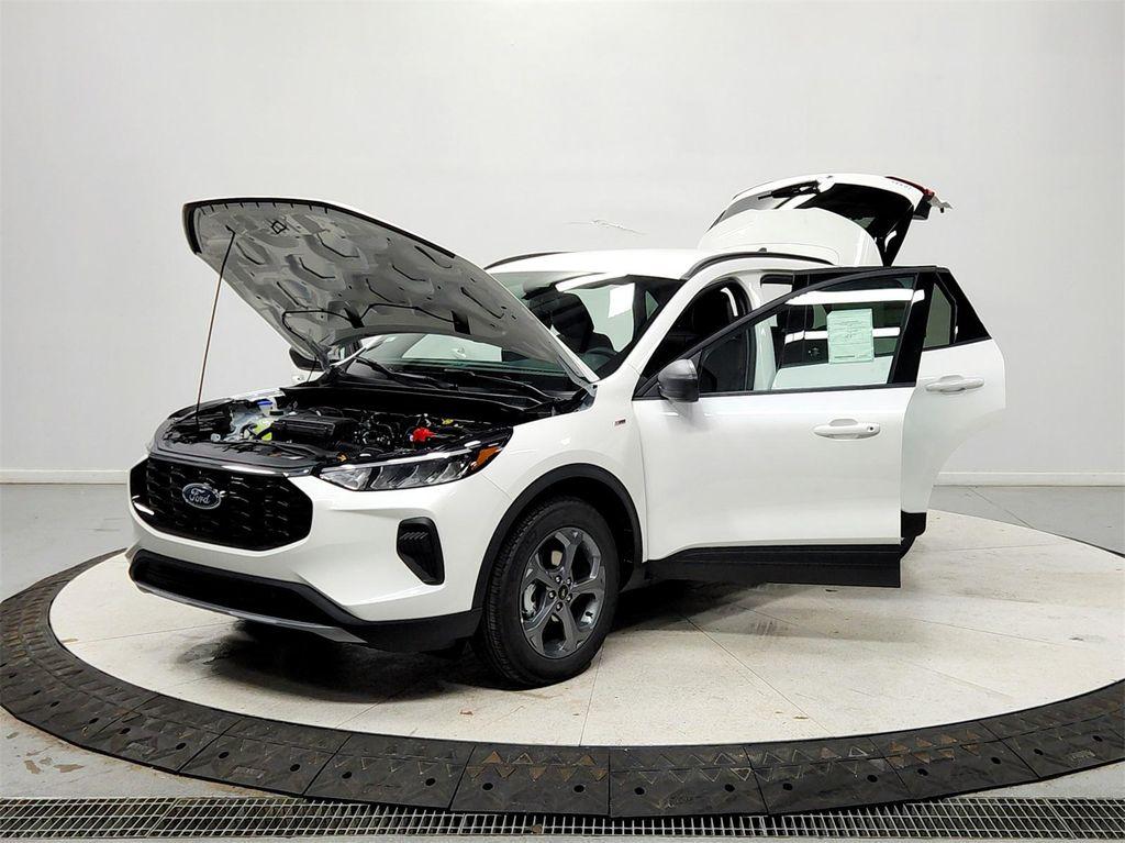new 2026 Ford Escape car, priced at $32,631