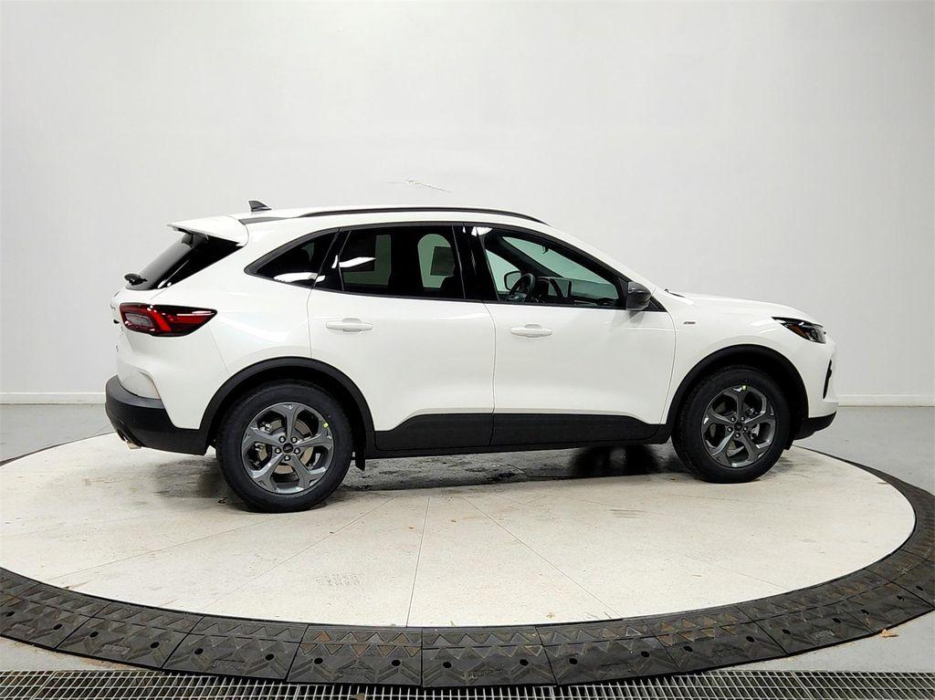 new 2026 Ford Escape car, priced at $32,631
