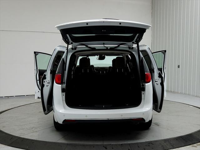 used 2019 Chrysler Pacifica car, priced at $25,537