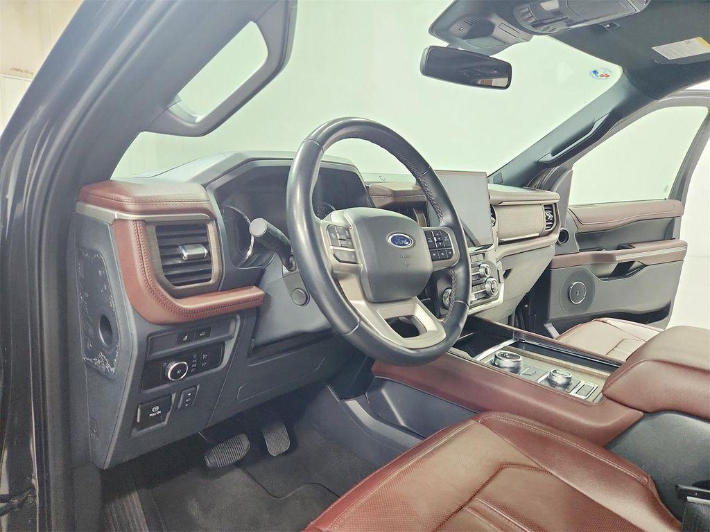used 2024 Ford Expedition car, priced at $49,727