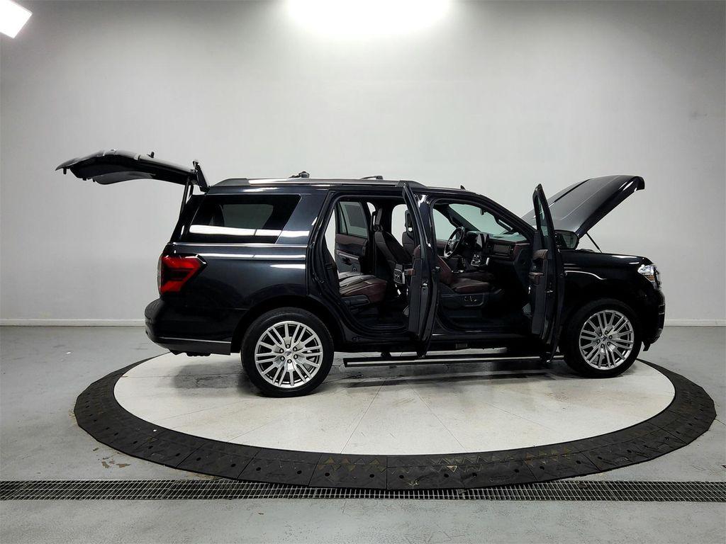 used 2024 Ford Expedition car, priced at $49,727