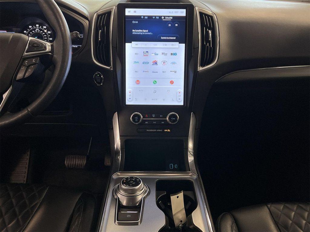 used 2024 Ford Edge car, priced at $25,714