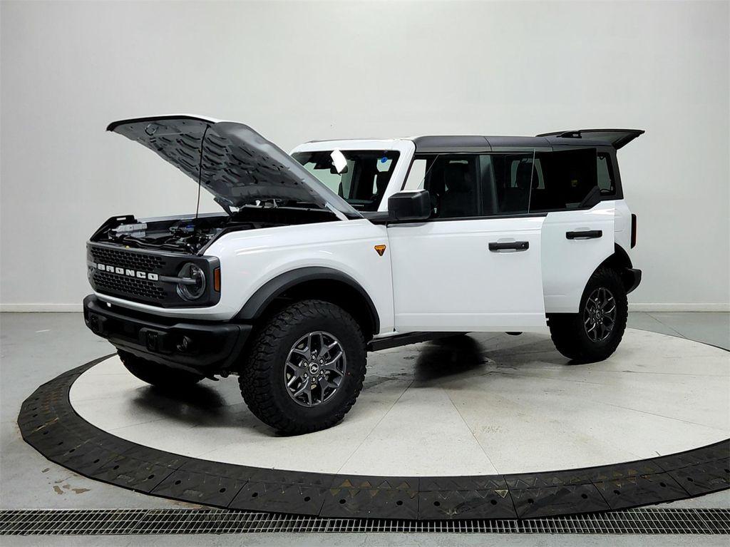 new 2025 Ford Bronco car, priced at $55,914