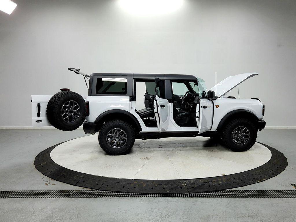 new 2025 Ford Bronco car, priced at $55,914