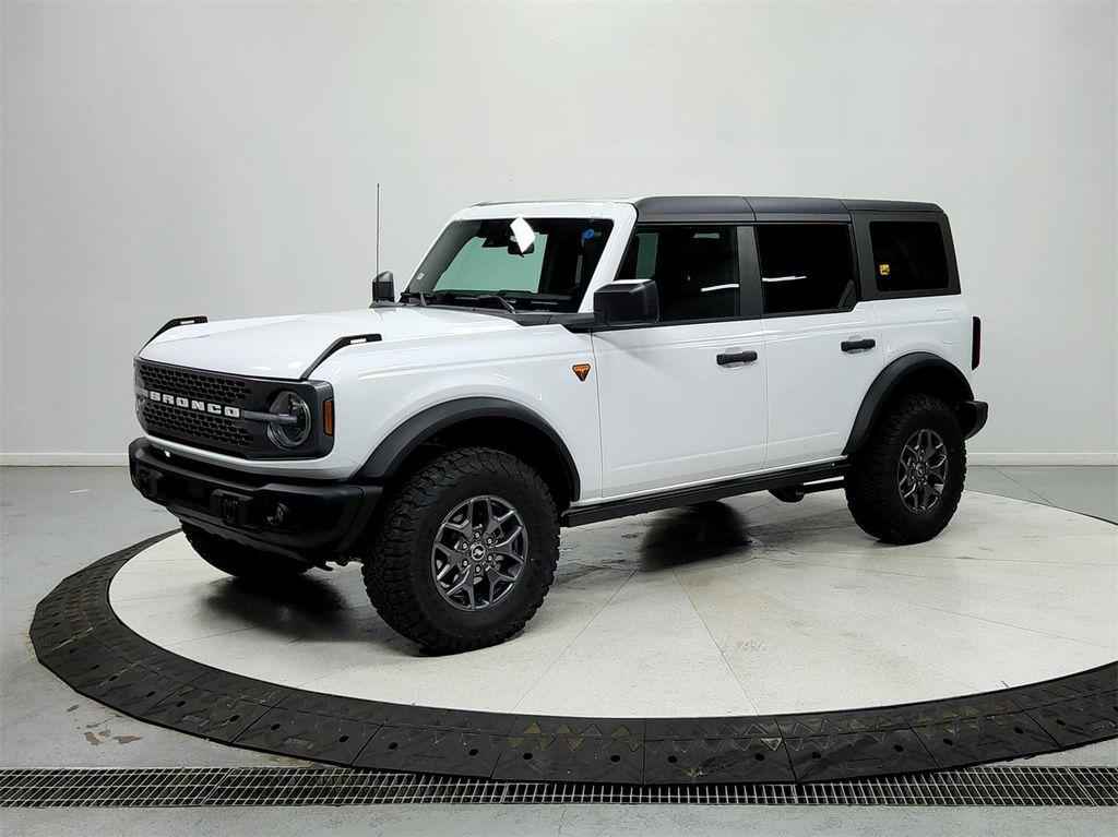 new 2025 Ford Bronco car, priced at $55,914