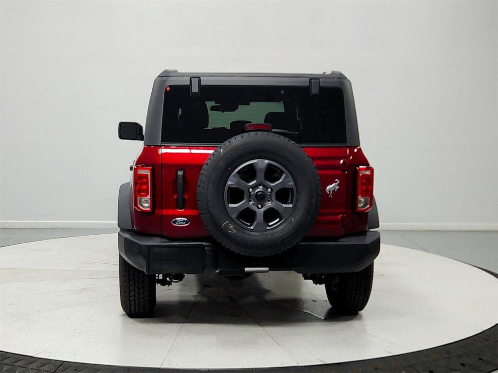 new 2025 Ford Bronco car, priced at $44,877