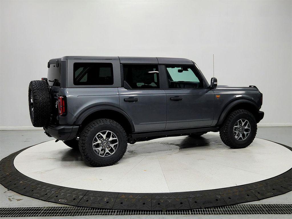 new 2025 Ford Bronco car, priced at $58,566