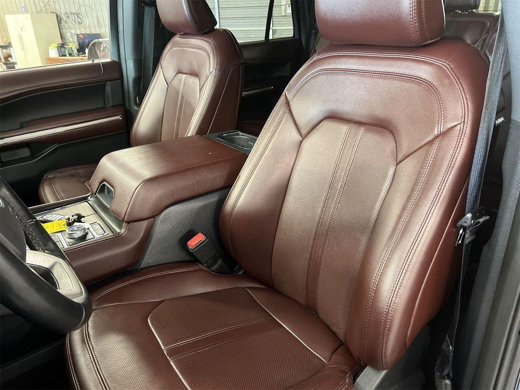 used 2023 Ford Expedition car, priced at $43,581
